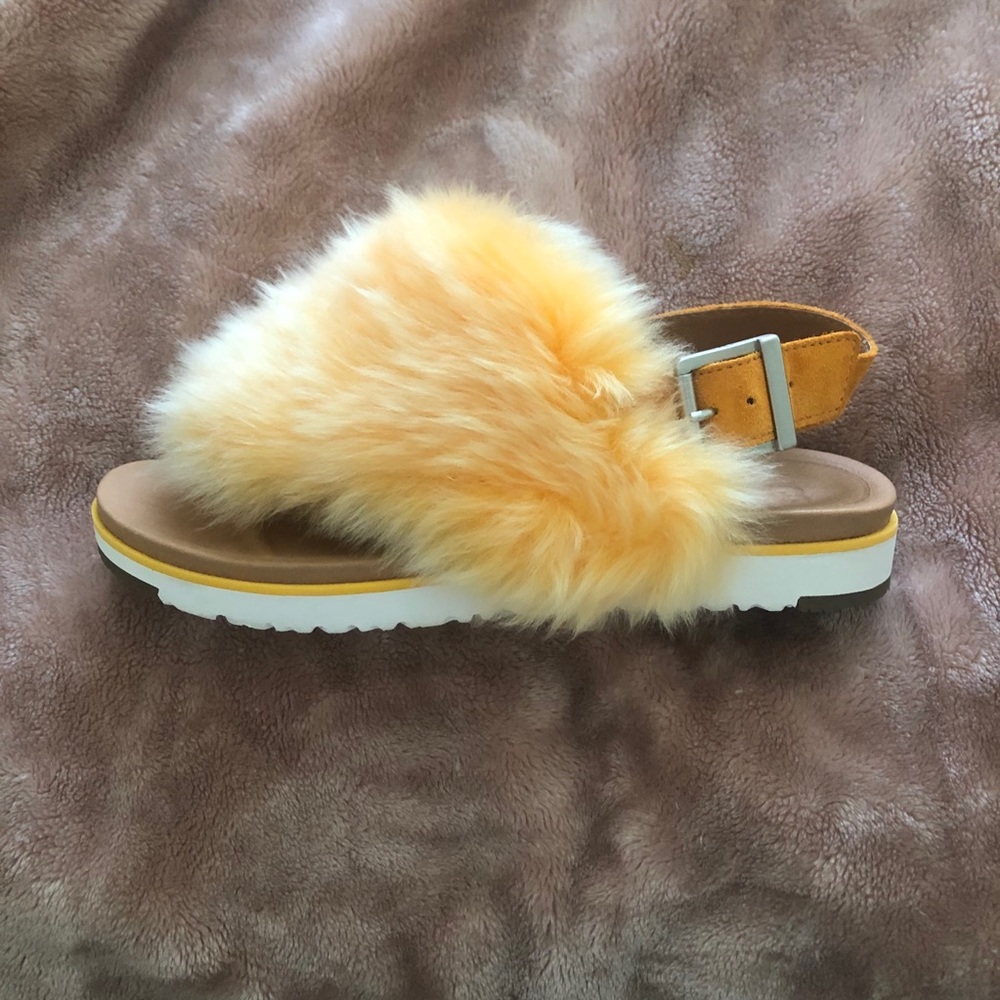 UGG Holly Sandal in Orange